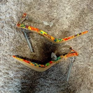 Trendy heeled sandals